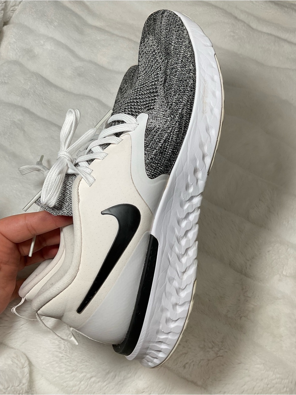 Nike Men's Flyknit Running Shoes White and Gray with Black Swoosh